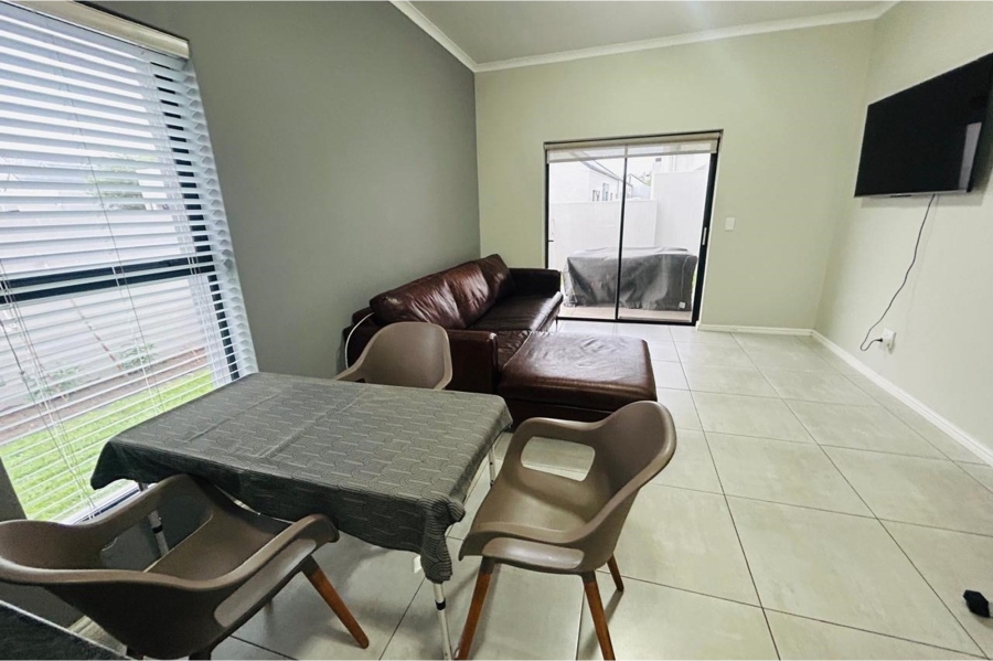 2 Bedroom Property for Sale in Aan de Wijnlanden Western Cape
